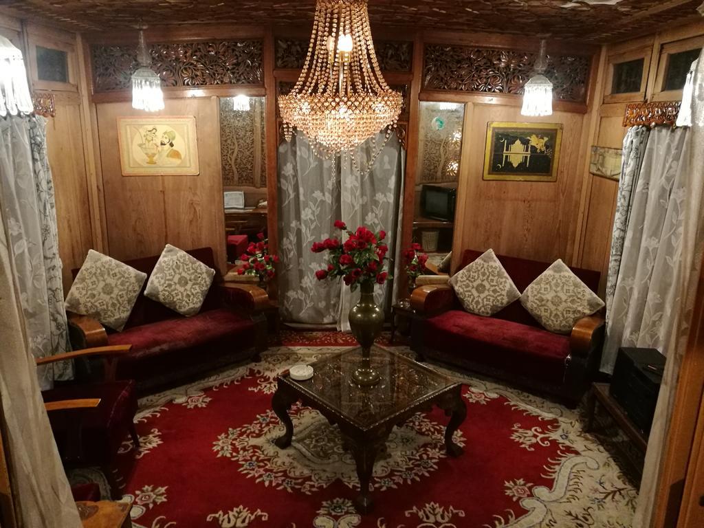 House Boat Hardy Palace Σριναγκάρ Εξωτερικό φωτογραφία